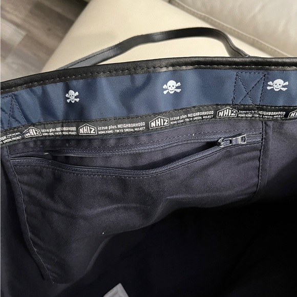 Neighborhood x Izzue NHIZ Skull Print Tote Bag - Picture 7 of 7